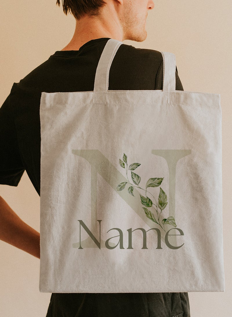 لوحة حقيبة يد بأحزمة كتف من البوليستر باسم قابل للتخصيص بتصميم حرف الاسم الأول مُزَيَّن بأوراق نباتية بيج - Image 5