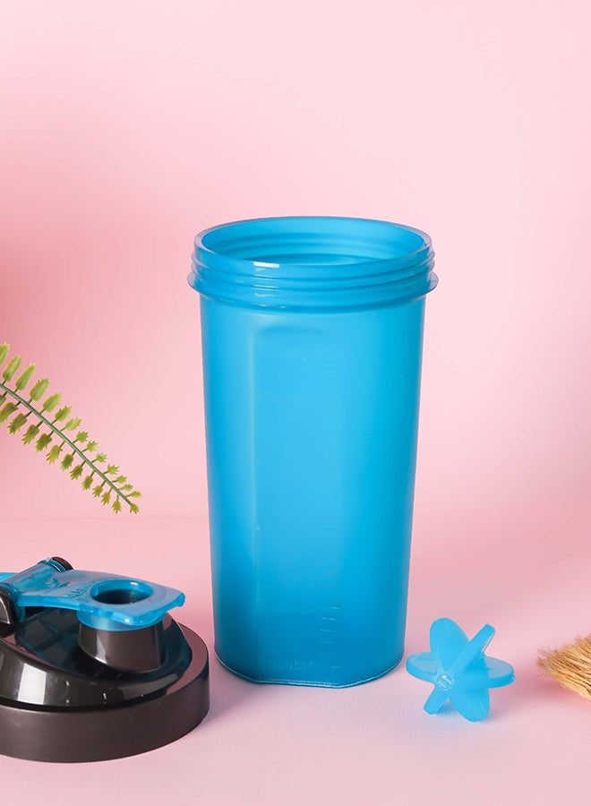 Royalford - Royalford 700ML Protein Shaker Bottle - RF11957, Premium plastic, blending ball for lump-free shakes, leak-proof, portable, ideal for indoor and outdoor use - Image 1