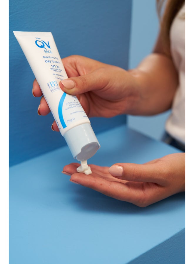 كيو في Face Moisturising Day Cream Spf 30 - Hydrating And Protective Facial Cream 75grams  - Image 2