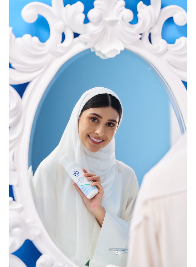 كيو في Face Oil Free Foaming Cleanser - Purifying And Refreshing Facial Cleanser For Balanced Skin 150.0ml  - Image 2