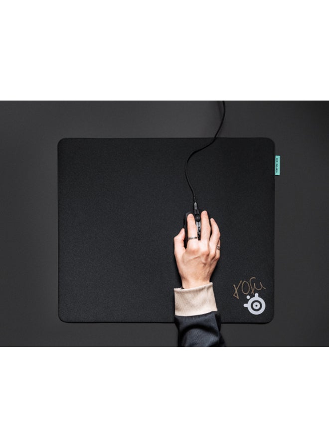 steelseries - SteelSeries QcK L Performance Balance Gaming Mousepad, Extra density for a smooth glide, Low-profile edge stitching, Non-slip neoprene rubber base, 490 x 420 mm size, FPS, MOBAs, RTS, MMO - Black - Image 1