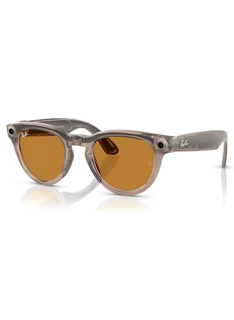 ميتا Ray-Ban Wayfarer Smart Glasses, Frame Shiny Warm Stone, Transitions Saffron|RW4009 Yellow - Image 2