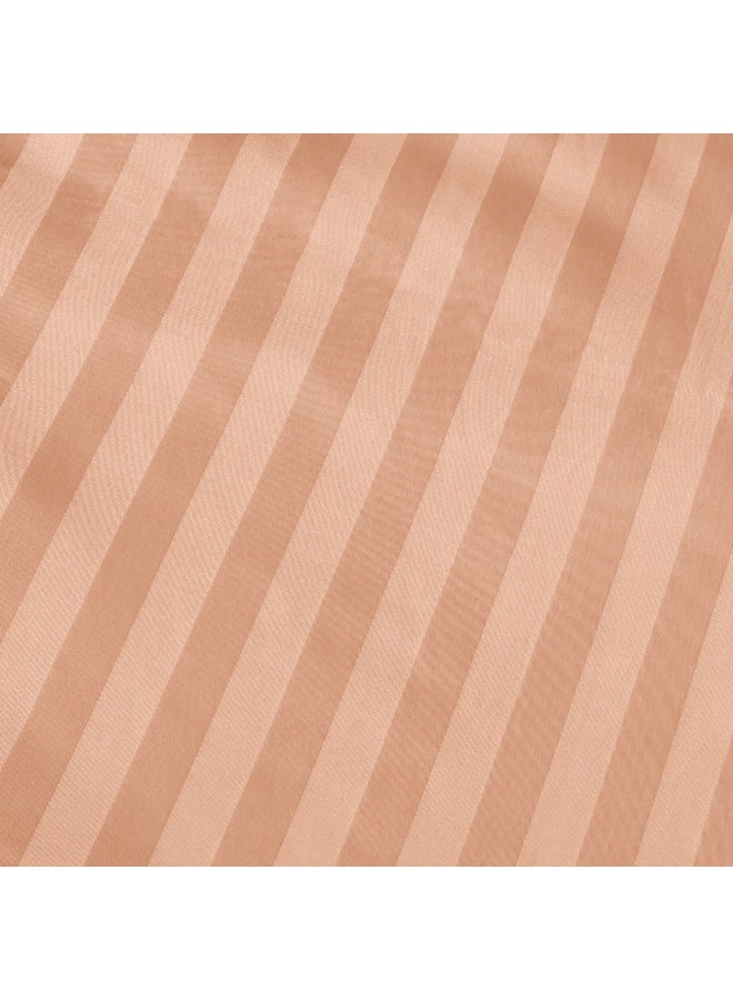 ARISTOCRAT Aristocrat 4-Piece Comforter Set 100% Microfiber- 1pc comforter (160x220cm), 1pc flat sheet (160x220cm), 2pcs pillowcase (50x75+17cm) - Peach Microfiber Peach  - Image 3
