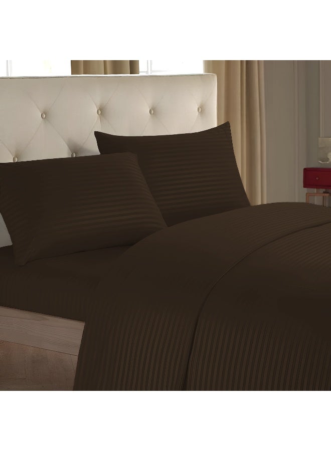 ARISTOCRAT Aristocrat 4-Piece Comforter Set 100% Microfiber- 1pc comforter (160x220cm), 1pc flat sheet (160x220cm), 2pcs pillowcase (50x75+17cm) - Chocolate Brown Microfiber Chocolate Brown  - Image 2