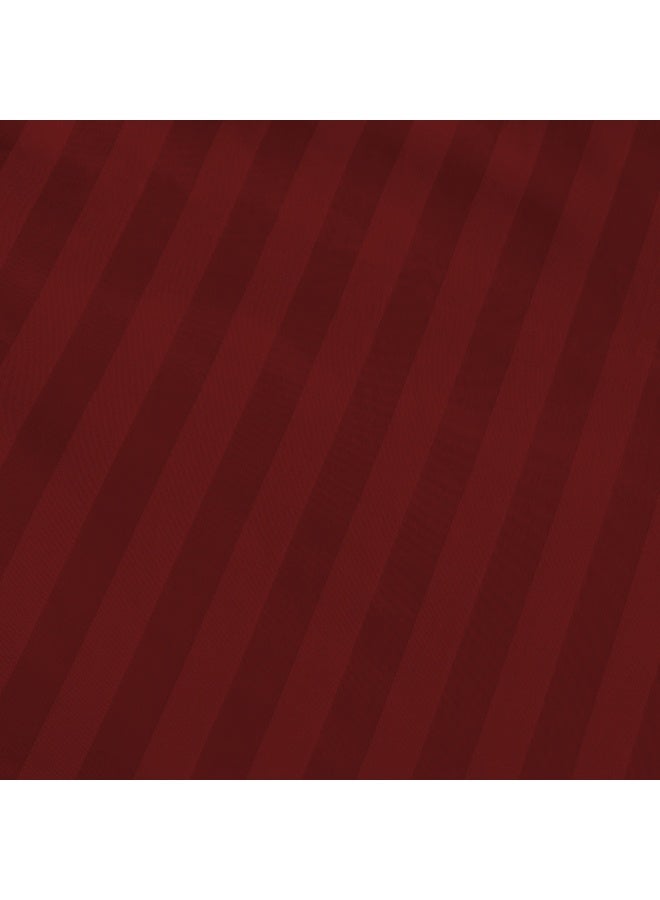 ARISTOCRAT Aristocrat 6-Piece Comforter Set 100% Microfiber- 1pc comforter (160x220cm), 1pc flat sheet (160x220cm), 2pcs pillowcase (50x75+17cm), 2pcs filled cushions (45x45cm) - Maroon Microfiber Maroon  - Image 3