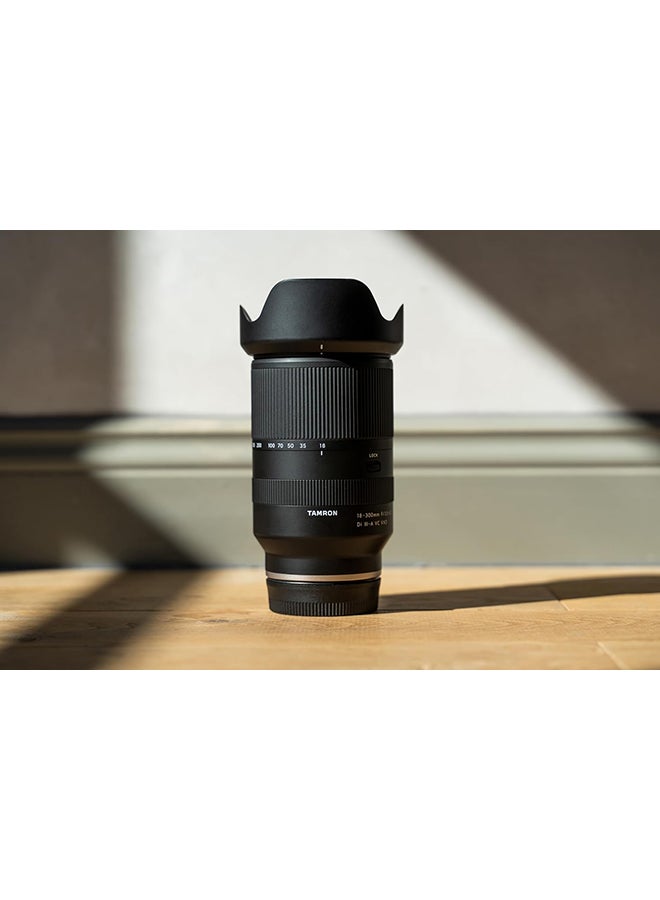 Tamron B061X 18-300mm F 3.5-6.3 Di III A VC VXD For Fuji Black  - Image 5