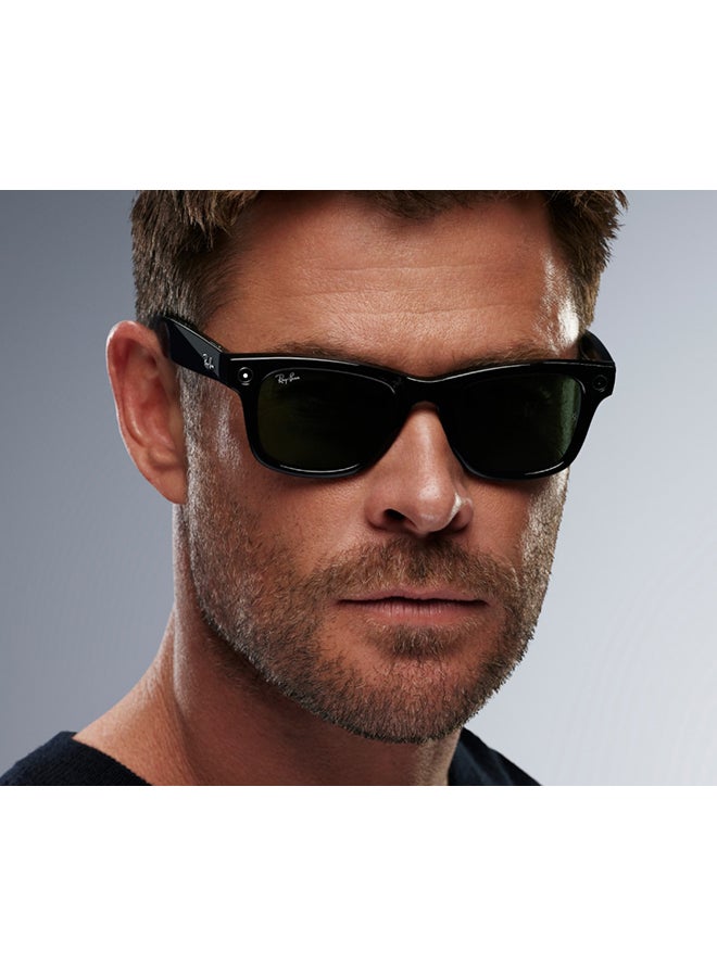 Meta RAY-BAN | META WAYFARER Shiny Warm Stone Frame Clear/Watermelon Red Transitions Lenses Clear/Watermelon Red Transitions - Image 4