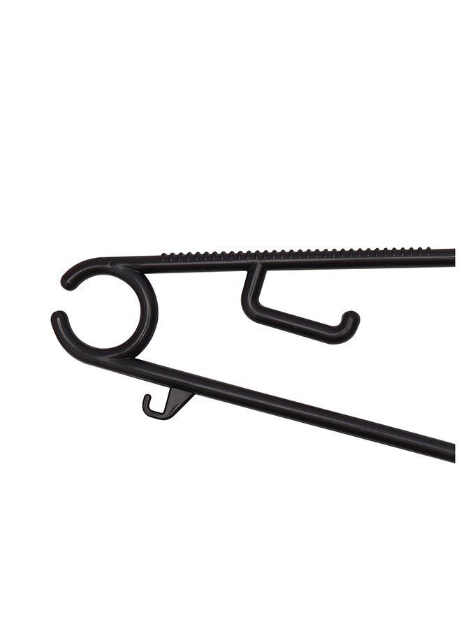 Royalford 6Pcs Trendy Clothes Hanger 39.5X18 Cm Anti-Skid Design Premium Quality Plastic Assorted - Image 3