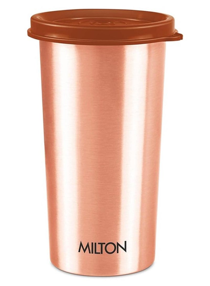 ميلتون كوب نحاسي ميلتون مع غطاء، 480 مل، 100% نحاس نقي، كوب ماء خالي من BPA، مقاوم للتسرب، كوب مكتبي، يعزز المناعة، يدعم صحة الجهاز الهضمي والكبد، مستوحى من الأيورفيدا - Image 1
