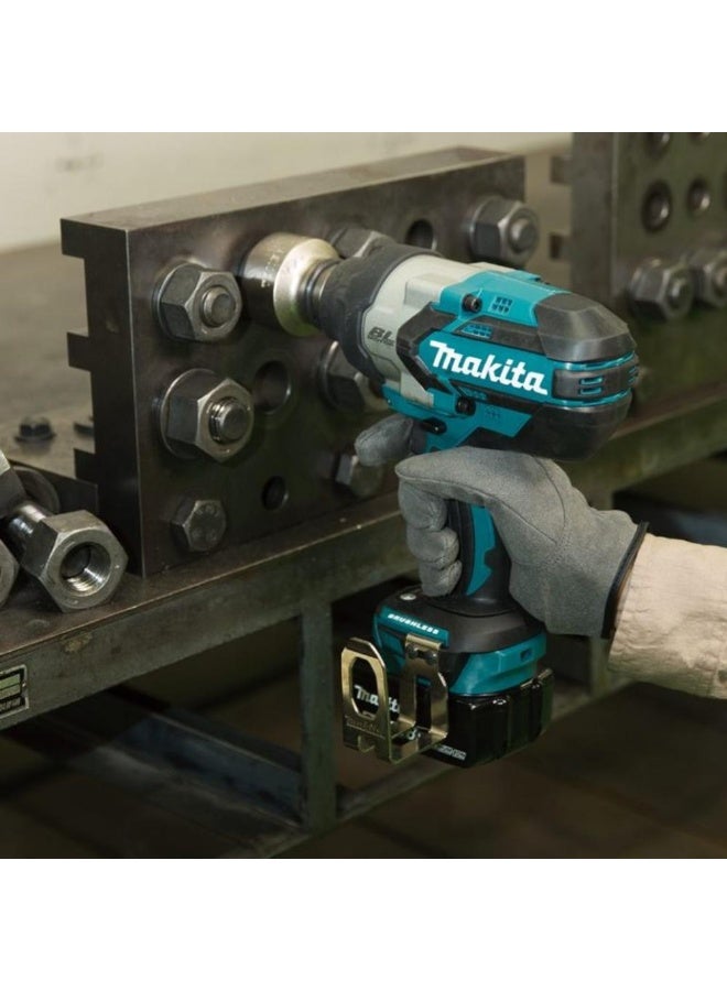 Makita DTW1001RTJ 3/4" Cordless Impact Wrench 3/4"  - Image 2