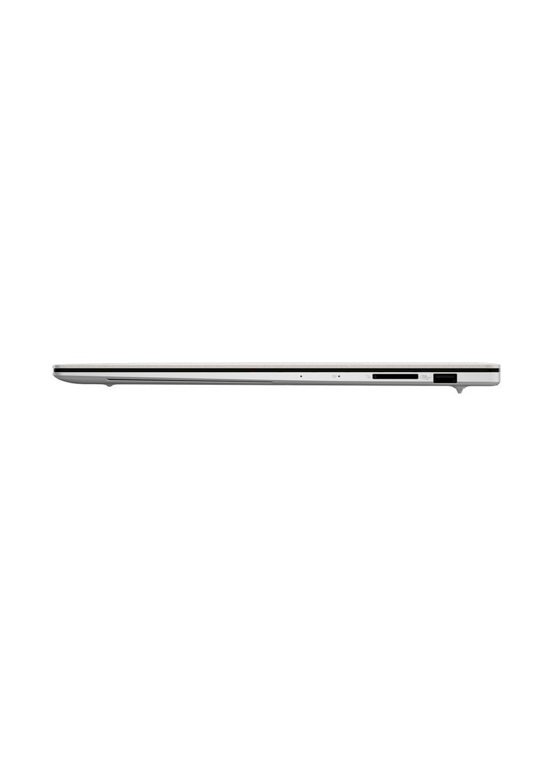 LAPTOP ASUS UM5606WA-RJ263W 90NB13M4-M00EH0 CPU AI 9 HX 370 RAM LPDDR5X 32GB HDD2TB M.2 NVMe PCIe 4.0 SSD AMD Radeon 890M Graphics 16 3K (2880 x 1800) OLED  Win English/Arabic Scandinavian White