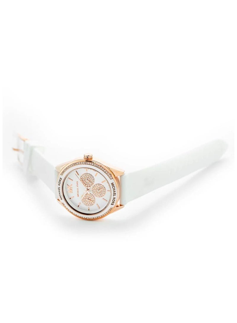 مايكل كورس Women's Michael Kors Quartz Silicone Strap Watch-White Dial with Rose Gold Accents For Women MK6945  - Image 3