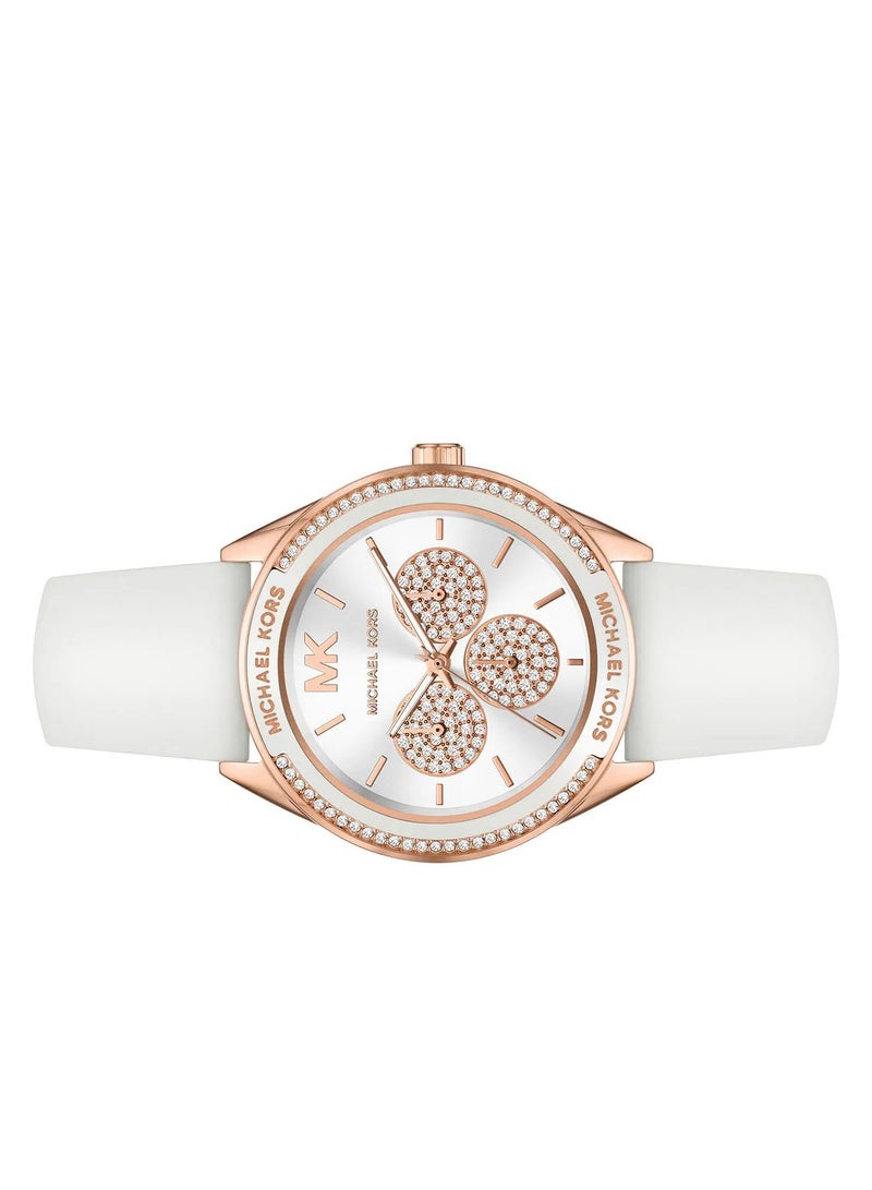 مايكل كورس Women's Michael Kors Quartz Silicone Strap Watch-White Dial with Rose Gold Accents For Women MK6945  - Image 2