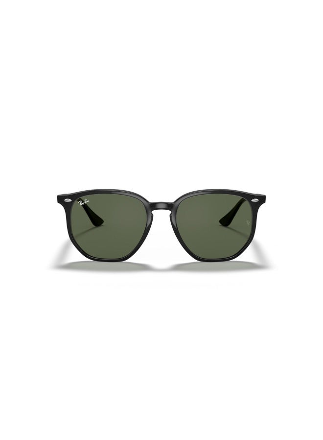 Ray-Ban Unisex IRREGULAR  SUNGLASSES- RB 4306 - lense size:54mm - BLACK - Image 4