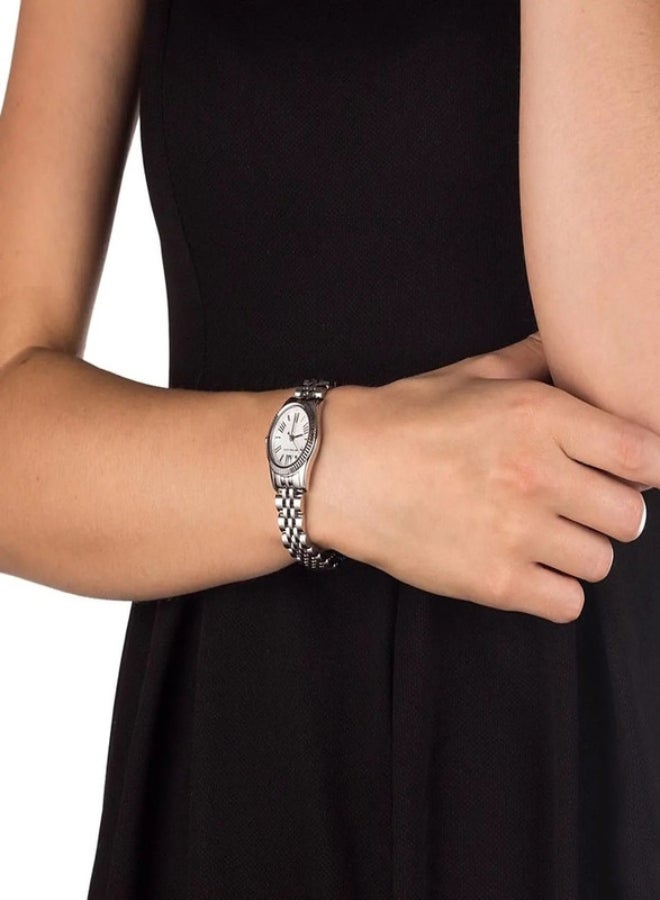 مايكل كورس ساعة كواتز نسائية كلاسيكية من الفولاذ المقاوم للصدأ الفضية MK3228 - Image 4