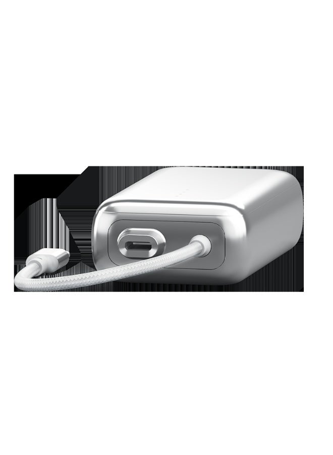 زينديور سوبر ميني برو باور بنك بسعة 10000 مللي أمبير 30 واط | كابل مدمج متين | شحن سريع لأجهزة ايفون و اندرويد | شاحن محمول مدمج للسفر | لون فضي فضى - Image 1