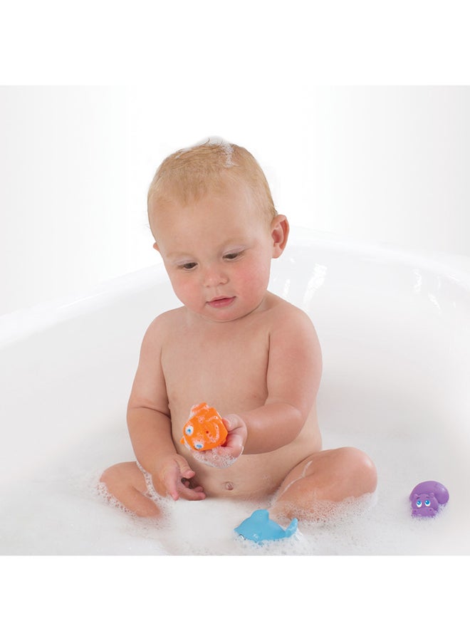 بلاي غرو Under The Sea Squirtees - Refreshed Bath Toys, Fill & Squirt Sea Characters for Water Play, From 6 Months, Unisex, Aquatic Colors  - Image 4