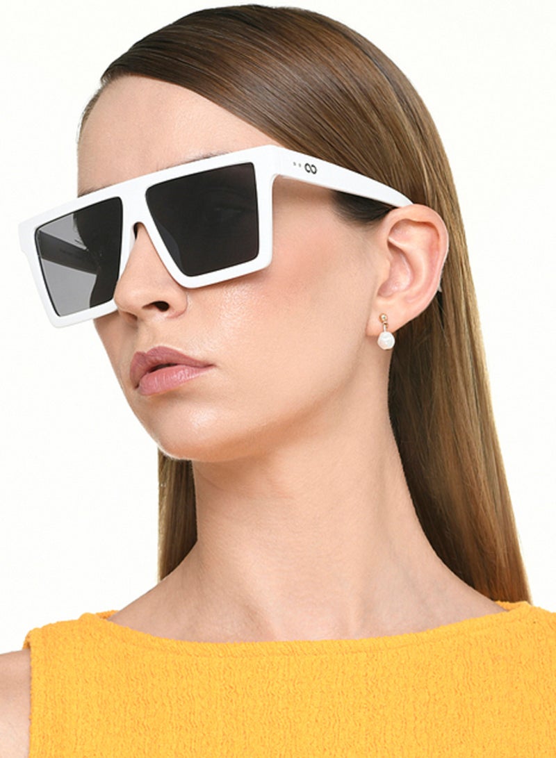 فينسينت تشيس Vincent Chase By Lenskart | White Gray Solid Full Rim Square | Season Essentials | Branded Latest and Stylish Sunglasses | Polarized and 100% UV Protection (UV 400) | Unisex | Large | VC S17392  - Image 4