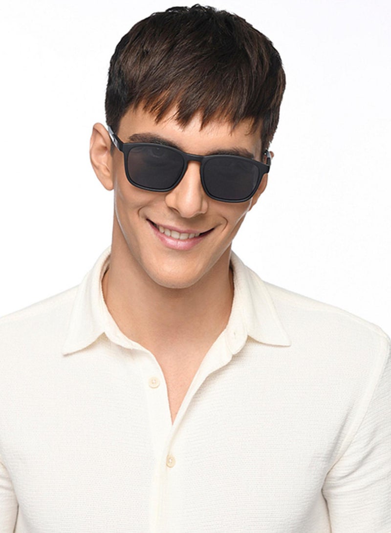VINCENT CHASE Vincent Chase By Lenskart | Matte Black Grey Full Rim Square Branded Latest and Stylish Sunglasses | Polarized and 100% UV Protected | Men & Women | Medium | LA S13164  - Image 3