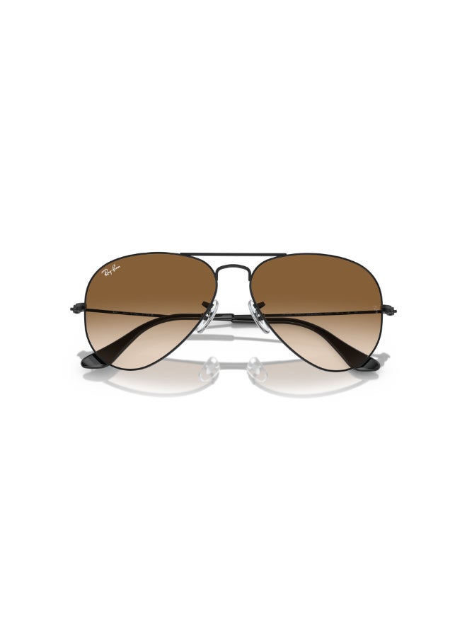 Ray-Ban RB3025 002/51 Unisex Full Rim Pilot Sunglasses - Lens Size: 55 mm  - Image 5