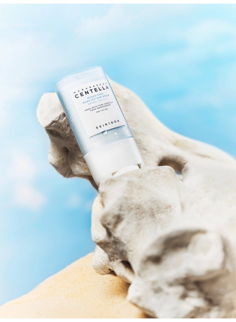SKIN1004 Madagascar Centella Hyalu-Cica Silky-Fit Sun Stick 7ml - Image 1