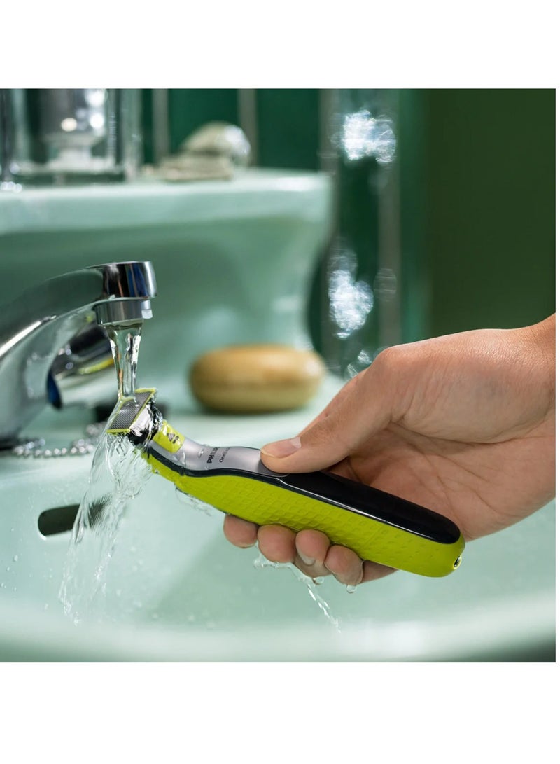 فيليبس مجموعة OneBlade 360 Pro | تشمل ماكينة حلاقة، 3 شفرات و 4 واقيات لتشذيب الجسم بالكامل QP2834/65 - Image 5