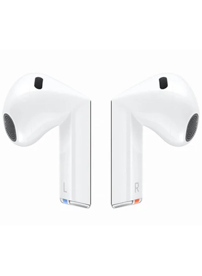 Samsung Renewed - Galaxy Buds 3 White with Galaxy AI Powered Real-time Interpreter | 24-bit Hi-Fi Audio | Up to 36H Battery | IP57 white - Image 2