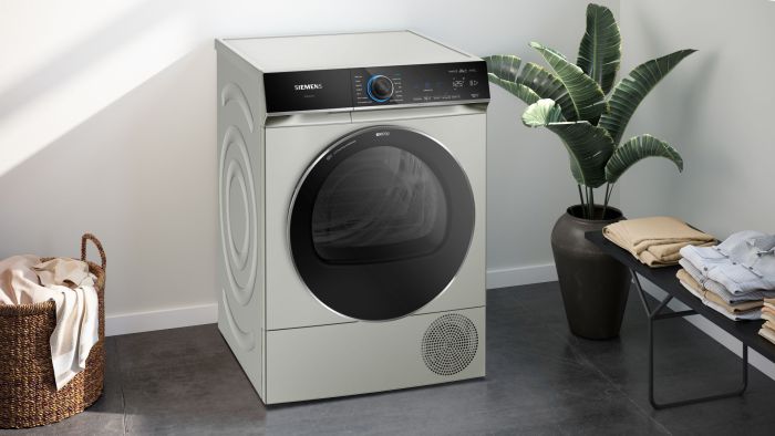 SIEMENS iQ700 WQ45B2BXGC, 9 Kg Heat pump dryer, Home Connect,  Energy Efficient, varioSpeed, smartFinish, selfCleaning Condenser 9 kg WQ45B2BXGC Silver - Image 3