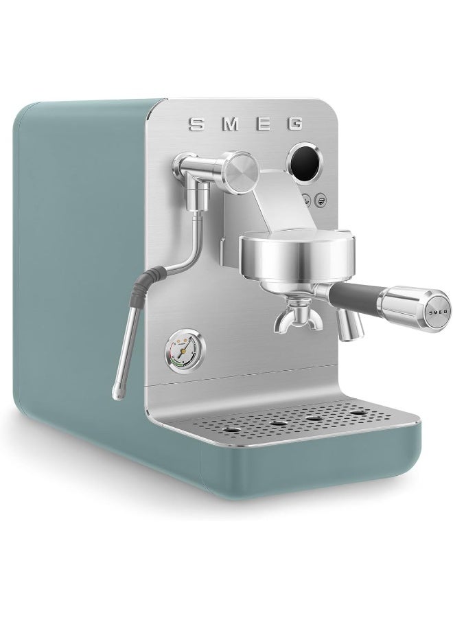 smeg Mini Pro Espresso Machine Emc02Egmuk  – Luxury Italian Design, 15-Bar Professional Pressure, Barista-Grade Espresso Maker, Compact & Elegant, 2.4 L EMC02EGMUK EMERALD GREEN - Image 2