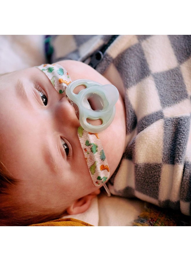 Tommee Tippee Ultra-Light Silicone Pacifier, 0-6 Months, Symmetrical One-Piece Design, BPA-Free Silicone Binkies, Includes Steriliser Box, Pack of 2 - Image 2