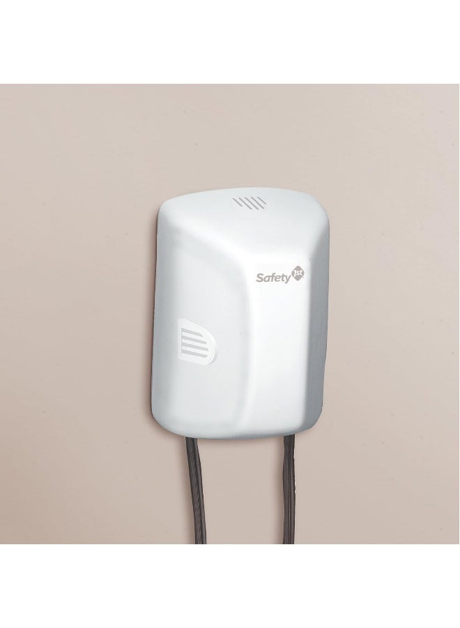 Safety 1st Outlet Cover/Cord Shortner, White, 4PK, One Size - Image 4