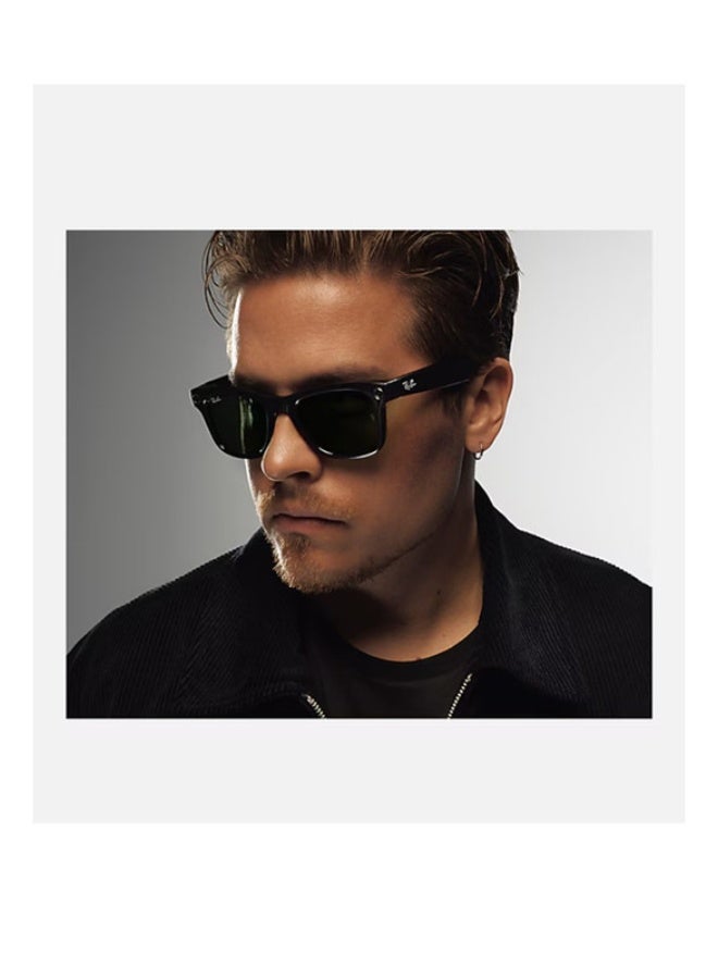 Meta Ray-Ban | Meta Wayfarer Large (Gen 2) - Frame Matte Black Lenses Clear/Grey Transitions  RW4012 Grey - Image 4