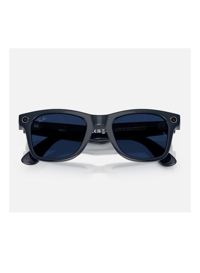 Meta Ray-Ban | Meta Wayfarer Large (Gen 2) - Frame Shiny Cosmic Blue Lenses Clear/Sapphire Transitions  RW4012 Shiny Cosmic Blue - Image 5