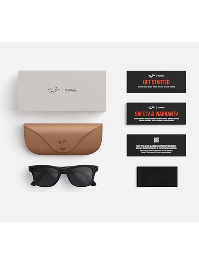 ميتا Ray-Ban | Meta Wayfarer Large (Gen 2) - Frame Shiny Cosmic Blue Lenses Clear/Sapphire Transitions  RW4012 Shiny Cosmic Blue - Image 4