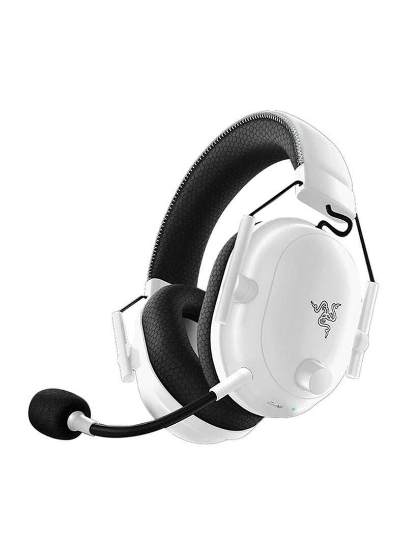 ريزر سماعة رأس بلاك شارك V2 برو اللاسلكية لجهاز إكس بوكس، سائقين 50 مم، ميكروفون واسع النطاق، أكواب أذن مريحة لعزل الضوضاء، لجهاز إكس بوكس، PS5، وحدة التحكم، الكمبيوتر الشخصي، ماك، بلوتوث، USB-C، بطارية 70 ساعة - أبيض - Image 1