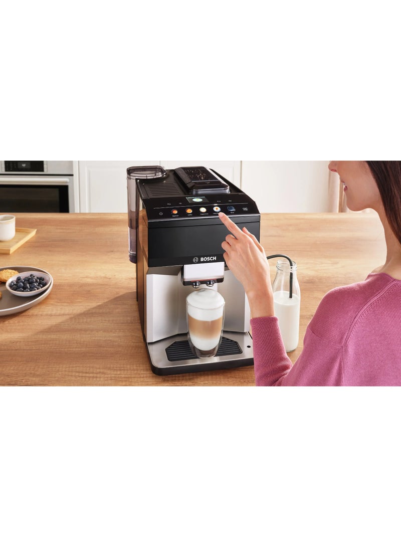 BOSCH Series 4 Fully automatic coffee machine VeroCafe Inox silver metallic, Piano black TPE40307 1.9 L 1500 W TPE40307 Black - Image 3