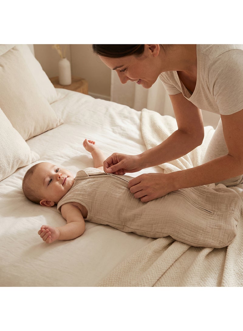 مون Organic Crinkle Muslin Sleep Sack  1 Tog (6-12 Months ) - Brown - Image 2