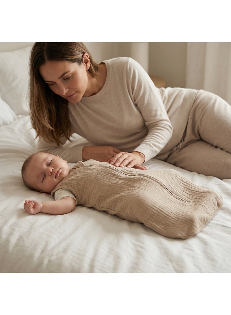 مون Organic Crinkle Muslin Sleep Sack  1 Tog (6-12 Months ) - Brown - Image 3