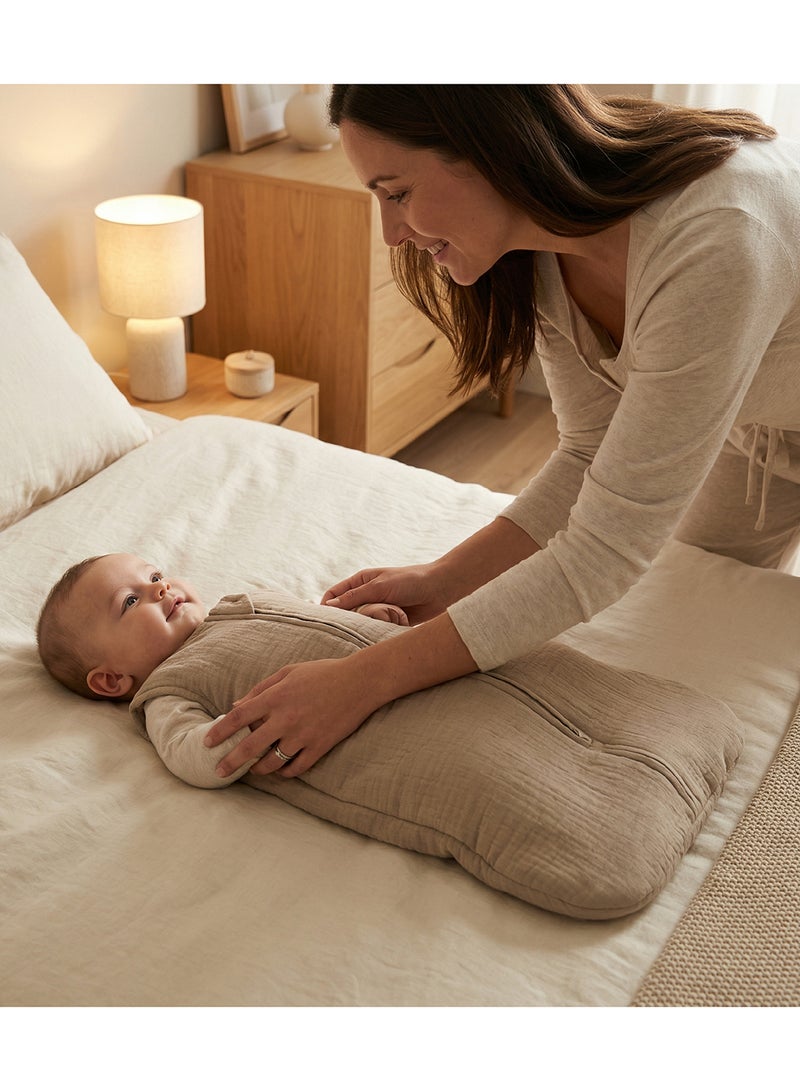 Moon Organic Crinkle Muslin Sleep Sack  2.5 Tog (0-6Months ) - Brown - Image 2
