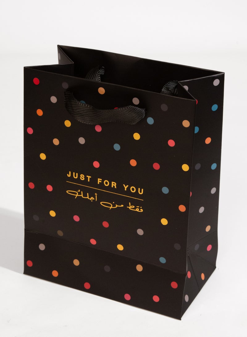 شير ذا لوف  Just for You Medium Black Gift Bag – Elegant Gift Bag for Birthday, Anniversary, Wedding, Graduation, Parties, Presents & Favors Black - Image 1