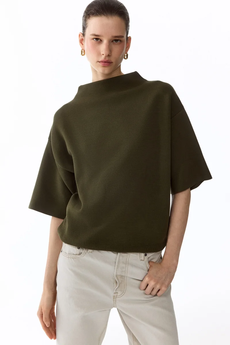 Knitted turtleneck top