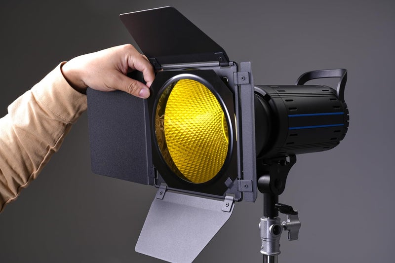 Digitek ® (DBR-055) 18cm Bowens Reflector with Barndoor Combo, Includes Honeycomb Grid & 4 Color Filters RED, Green, Yellow, Blue, Universal Design for AD600B, SL60W, MS200 & All Flash Speedlites - Image 4