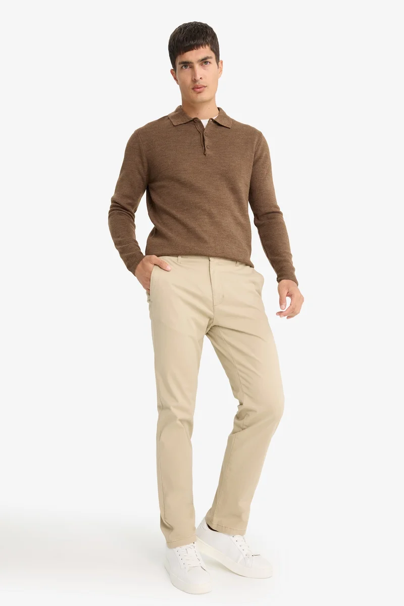 Regular Fit Pocketed Straight Leg Chino Pants