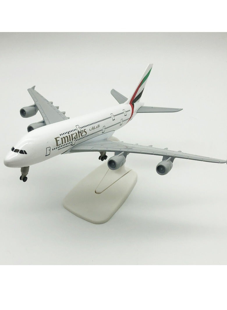 20CM alloy aircraft model Emirates Airbus A380 aircraft model suitable for aircraft enthusiasts as a gift - Image 4