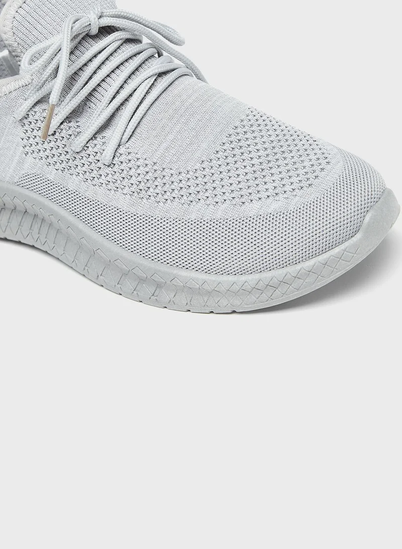 شو اكسبرس Casual Low Top Sneakers