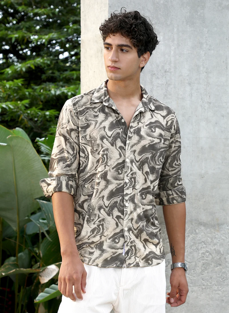 Campus Sutra Campus Sutra Men Fluid-Marble Textured Shirt | Spread Collar & Full Sleeve | Textured Polyester Blend | Regular Fit Curved Hemline For Casual & Club Wear | Cloud Grey