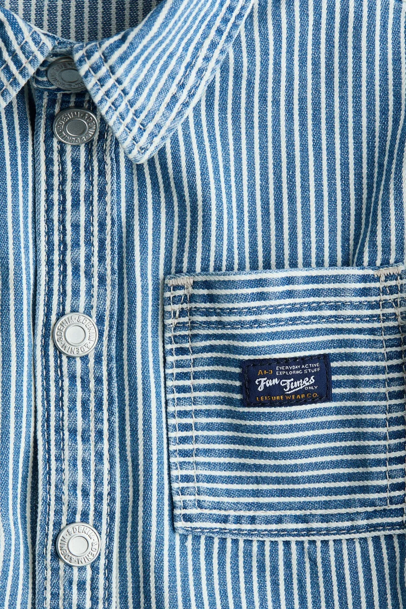 اتش اند ام جاكيت خفيف من قماش الدنيم القطني