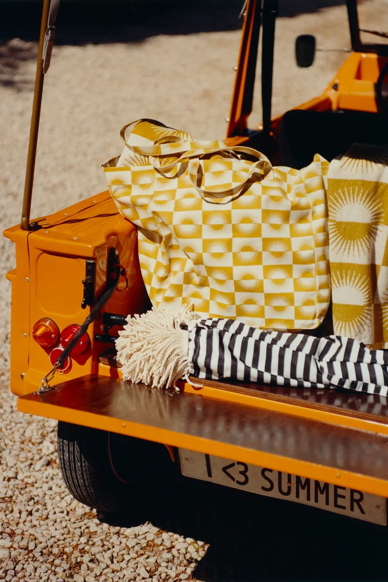 H&M Cotton canvas beach bag