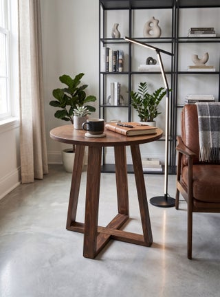 Homestead Wood Stand