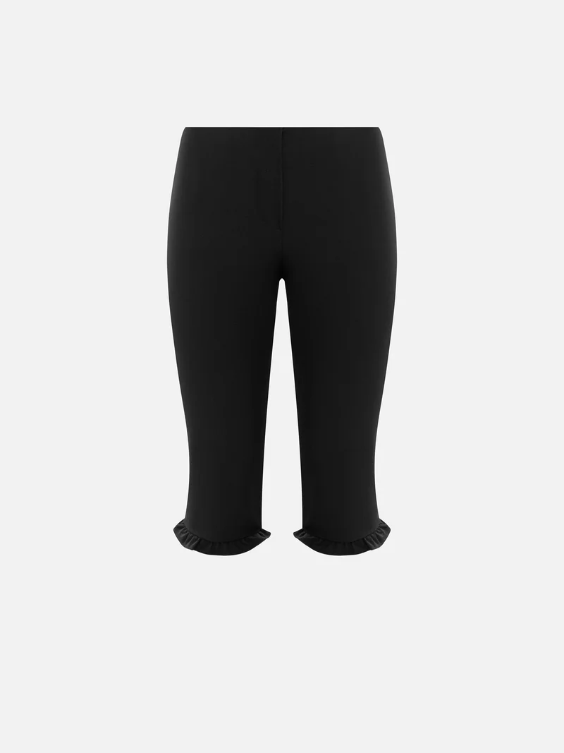Lichi Capri trousers with ruffles on the pant legs